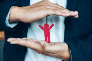 Handicap lourd et protection de l’enfance : l’épuisement parental peut justifier le placement
